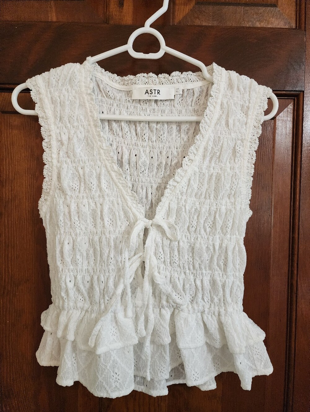ASTR White Lace Tie-Front Peplum Camisole (small)